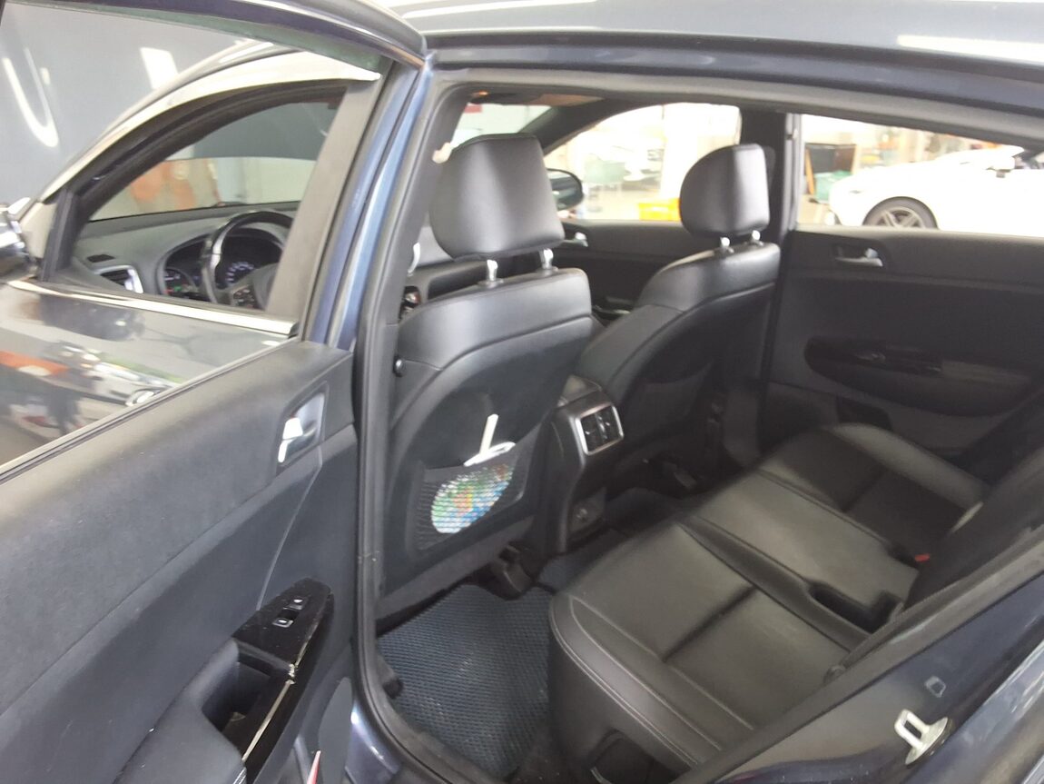 KIA NEW SPORTAGE R2.0 2WD NOBLESSE PLUS 2018 - zdjęcie 13