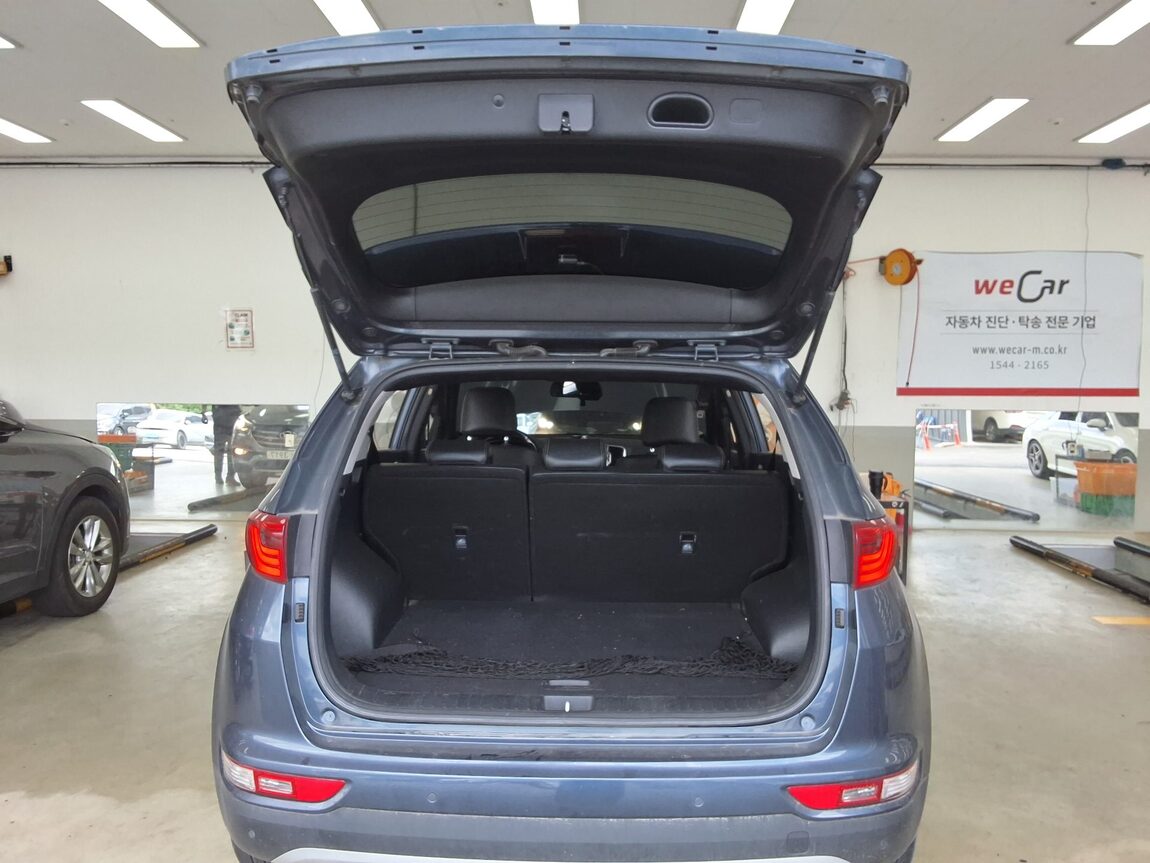 KIA NEW SPORTAGE R2.0 2WD NOBLESSE PLUS 2018 - zdjęcie 16