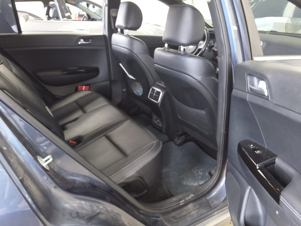 KIA NEW SPORTAGE R2.0 2WD NOBLESSE PLUS 2018 - zdjęcie 14