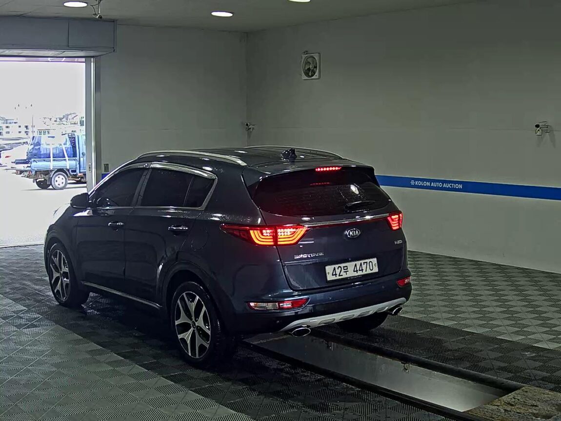 KIA NEW SPORTAGE R2.0 2WD NOBLESSE PLUS 2018 - zdjęcie 6
