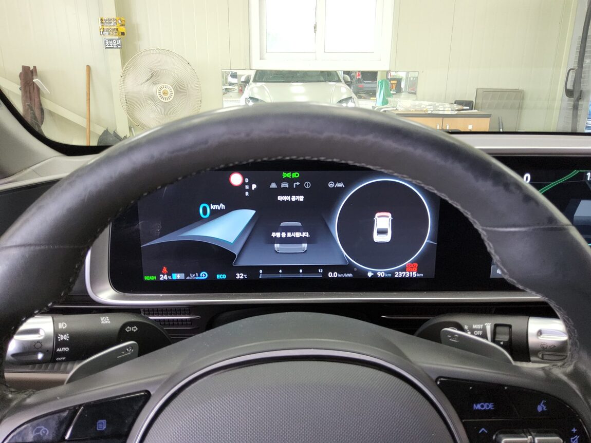 HYUNDAI IONIQ 6 LONG RANGE 2WD PRESTIGE 2023 - zdjęcie 9
