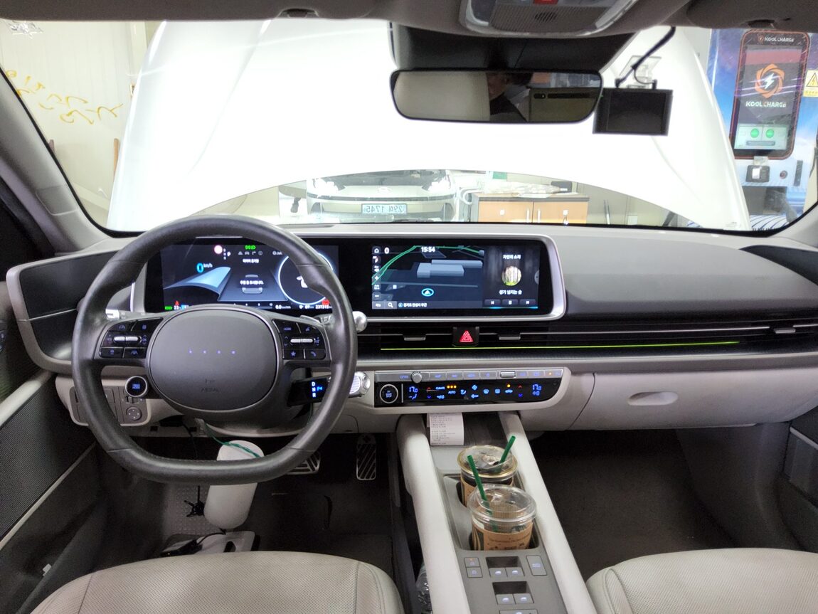 HYUNDAI IONIQ 6 LONG RANGE 2WD PRESTIGE 2023 - zdjęcie 11