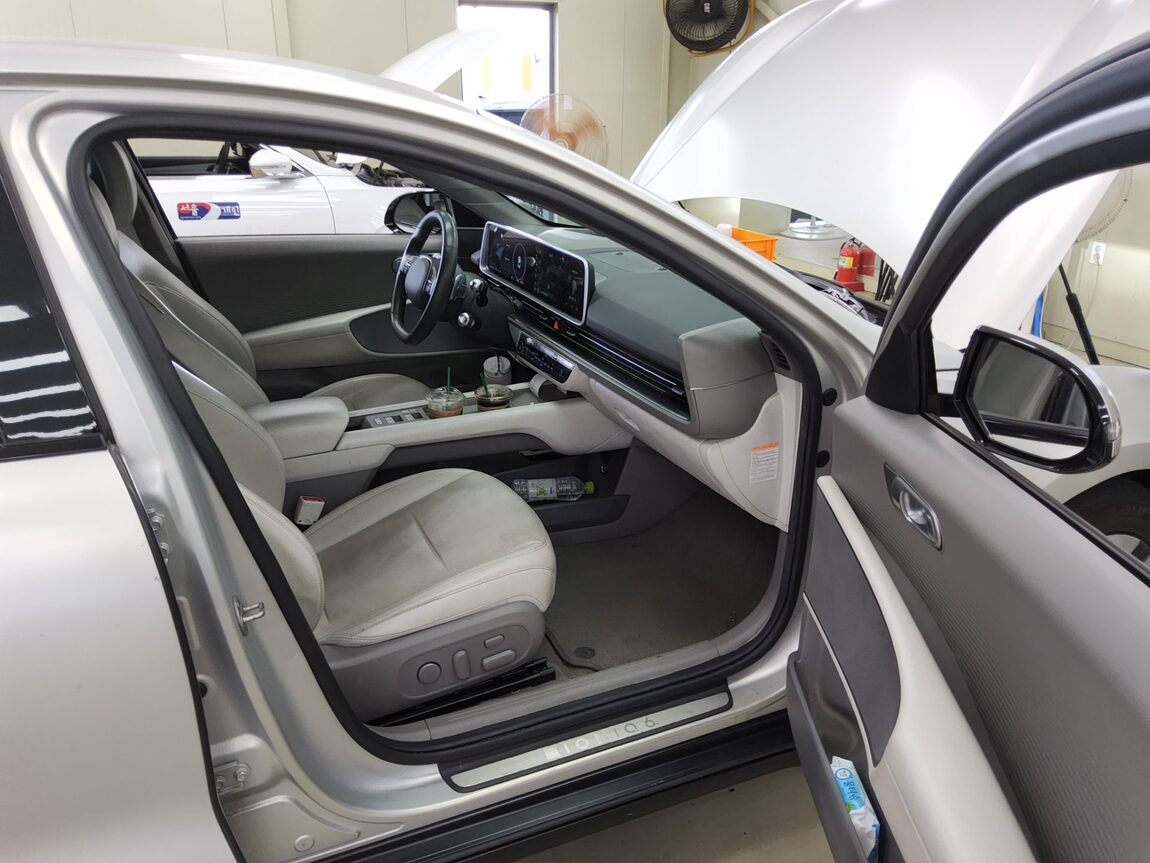 HYUNDAI IONIQ 6 LONG RANGE 2WD PRESTIGE 2023 - zdjęcie 14