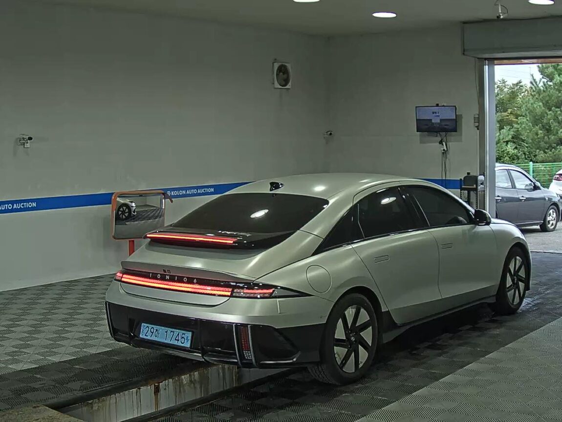 HYUNDAI IONIQ 6 LONG RANGE 2WD PRESTIGE 2023 - zdjęcie 5
