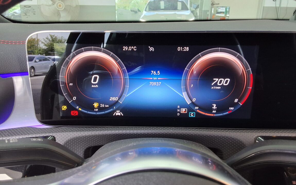 MERCEDES-BENZ CLA-CLASS (2ND GEN) CLA250 4MATIC 2021 - zdjęcie 9