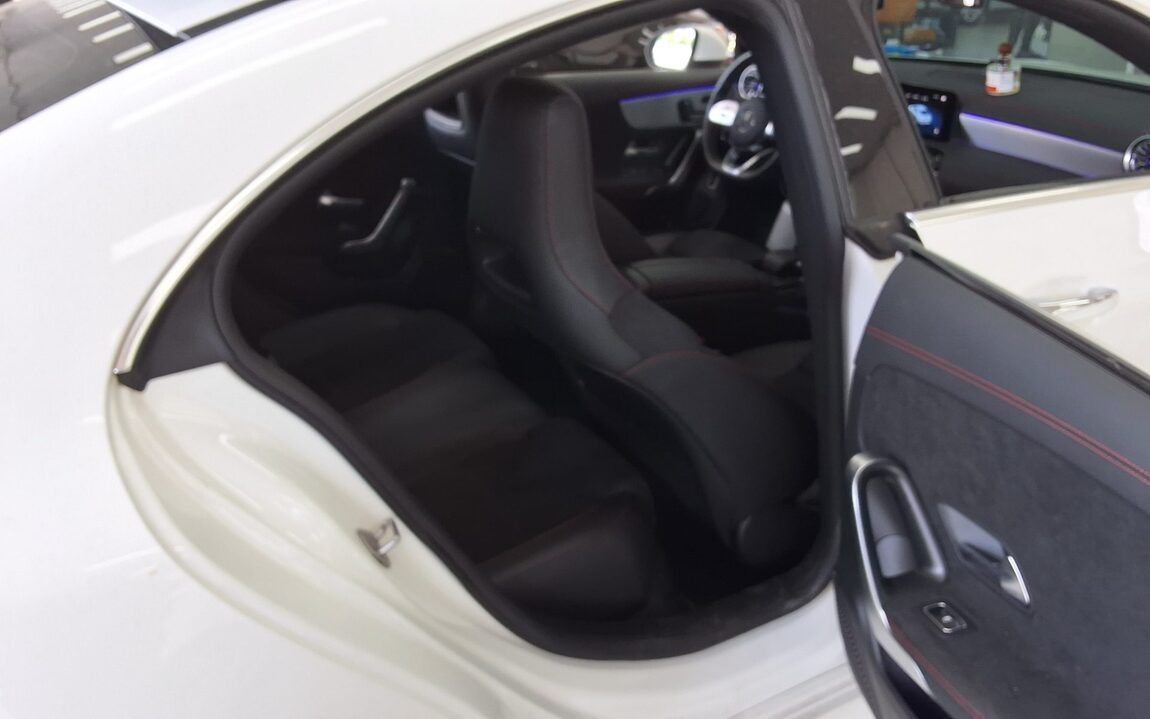 MERCEDES-BENZ CLA-CLASS (2ND GEN) CLA250 4MATIC 2021 - zdjęcie 13