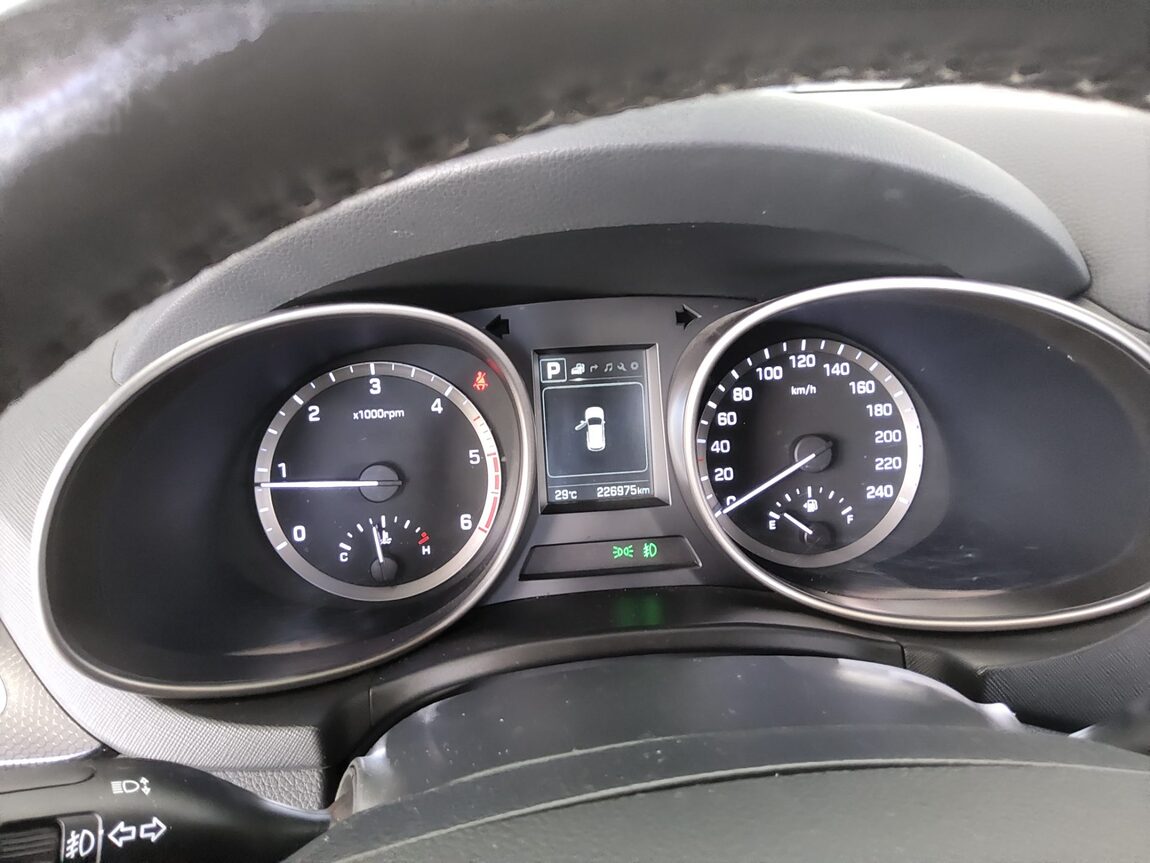 HYUNDAI SANTA FE THE PRIME DIESEL R2.0 2WD PREMIUM 2016 - zdjęcie 9