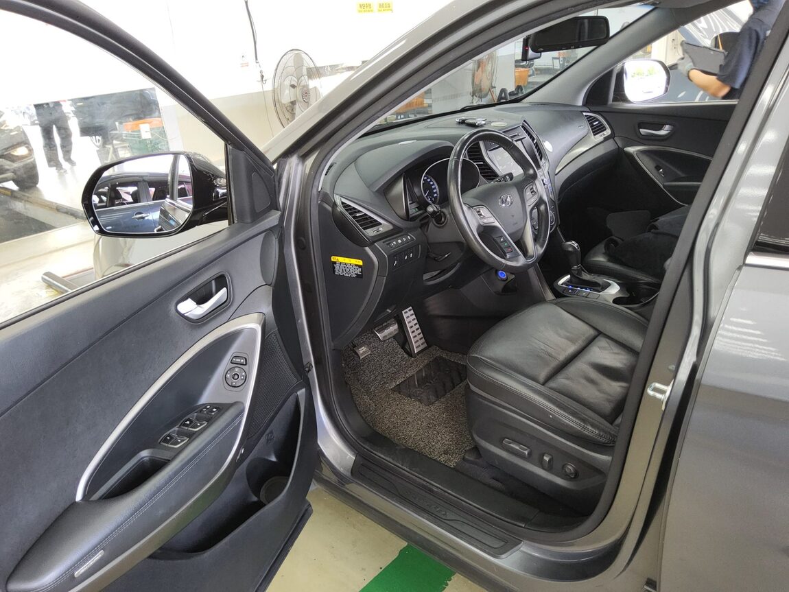 HYUNDAI SANTA FE THE PRIME DIESEL R2.0 2WD PREMIUM 2016 - zdjęcie 10