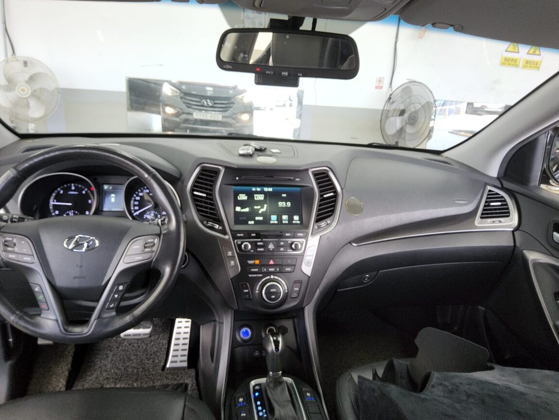 HYUNDAI SANTA FE THE PRIME DIESEL R2.0 2WD PREMIUM 2016 - zdjęcie 11