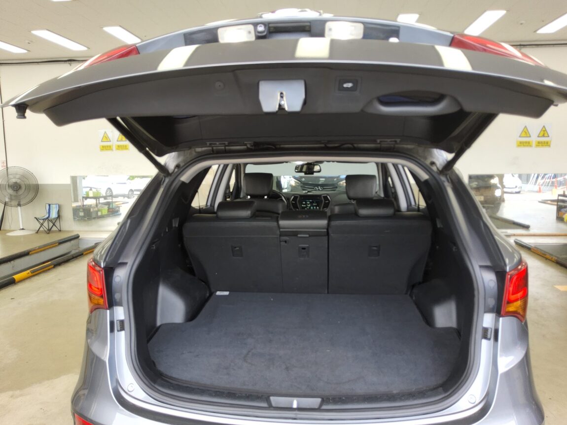 HYUNDAI SANTA FE THE PRIME DIESEL R2.0 2WD PREMIUM 2016 - zdjęcie 15