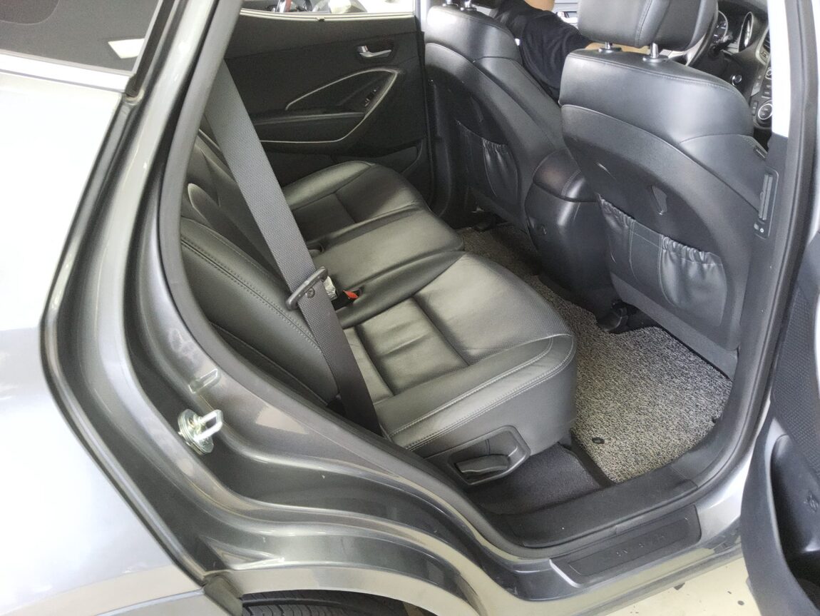 HYUNDAI SANTA FE THE PRIME DIESEL R2.0 2WD PREMIUM 2016 - zdjęcie 13