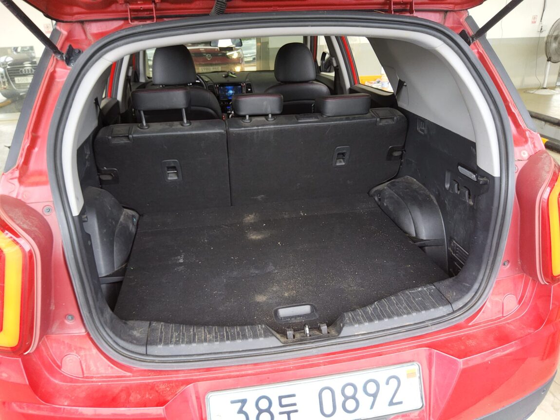 KG MOBILITY (SSANGYONG) TIVOLI AIR DIESEL 4WD IX 2016 - zdjęcie 15