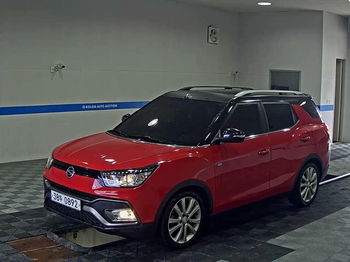 KG MOBILITY (SSANGYONG) TIVOLI AIR DIESEL 4WD IX 2016 - zdjęcie 2