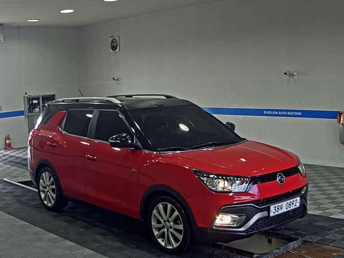 KG MOBILITY (SSANGYONG) TIVOLI AIR DIESEL 4WD IX 2016 - zdjęcie 3