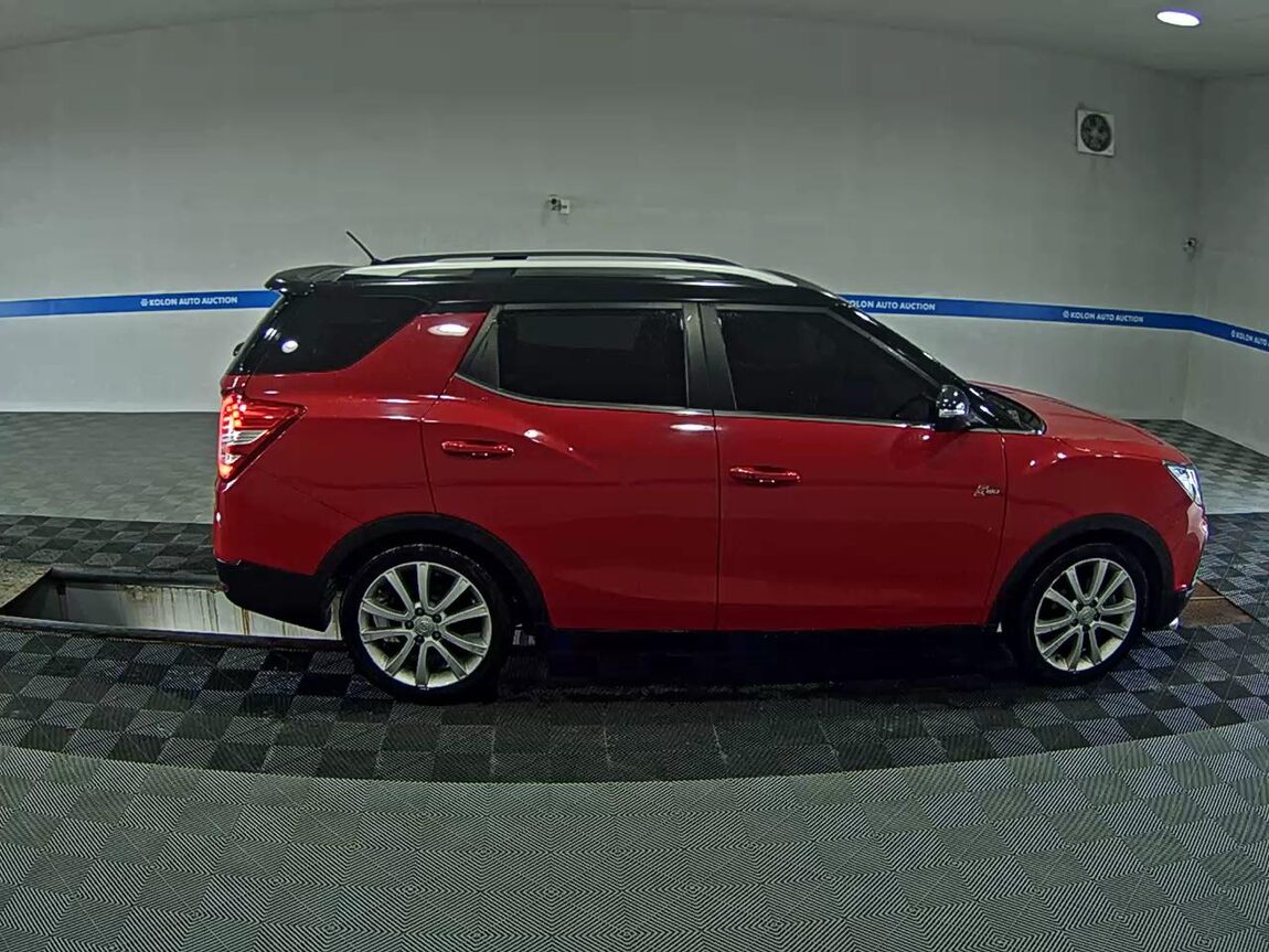 KG MOBILITY (SSANGYONG) TIVOLI AIR DIESEL 4WD IX 2016 - zdjęcie 4