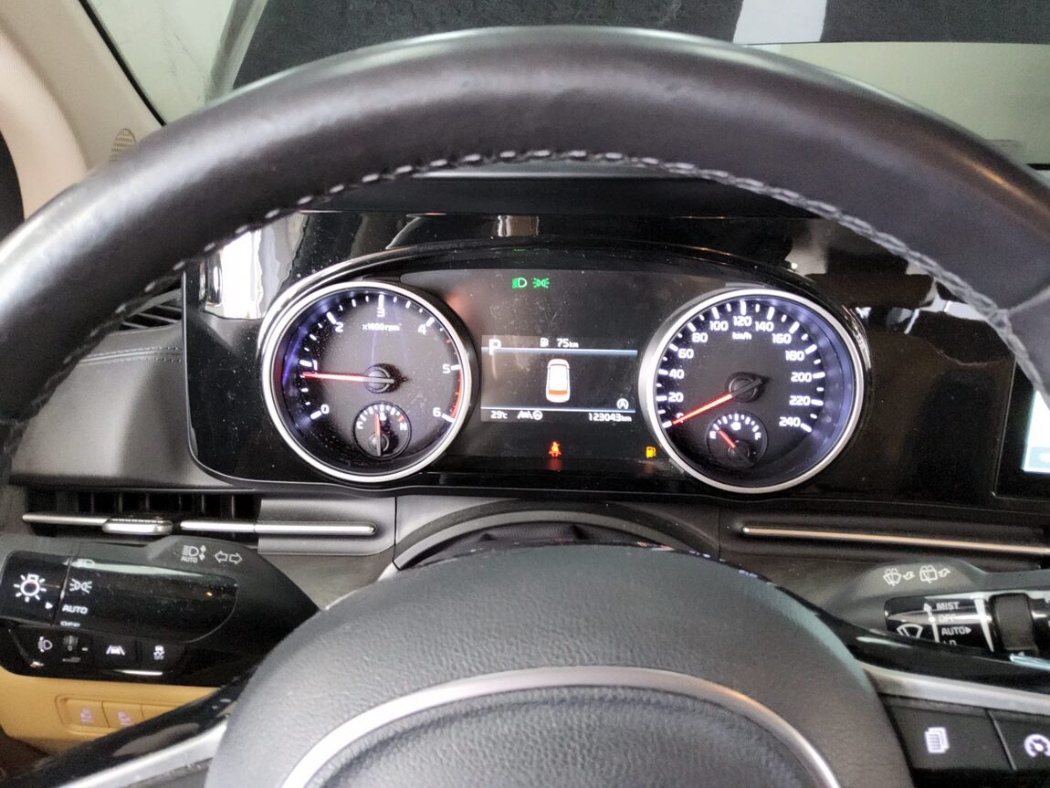 KIA NEW CARNIVAL (KA4) 9-SEATER DIESEL PRESTIGE 2023 - zdjęcie 9