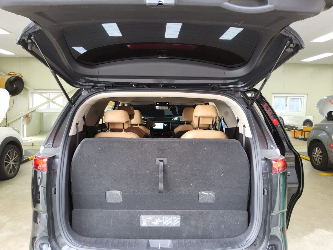 KIA NEW CARNIVAL (KA4) 9-SEATER DIESEL PRESTIGE 2023 - zdjęcie 15
