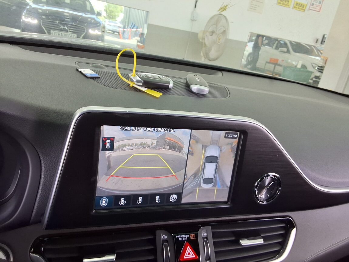 HYUNDAI GRANDEUR IG 3.0 GDi PREMIUM 2019 - zdjęcie 19