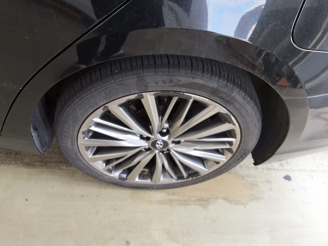 HYUNDAI GRANDEUR IG 3.0 GDi PREMIUM 2019 - zdjęcie 23