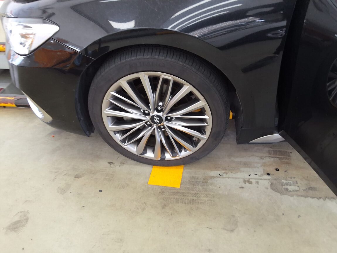 HYUNDAI GRANDEUR IG 3.0 GDi PREMIUM 2019 - zdjęcie 22