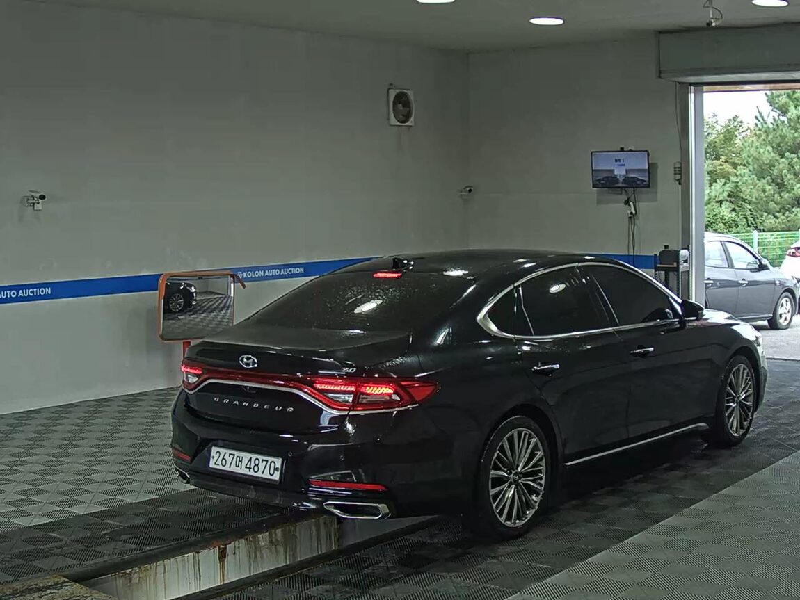HYUNDAI GRANDEUR IG 3.0 GDi PREMIUM 2019 - zdjęcie 5