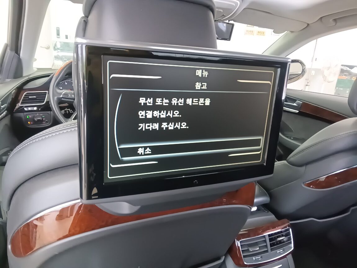 AUDI A8 (3RD GEN) 3.0 TDI QUATTRO LWB 2012 - zdjęcie 19