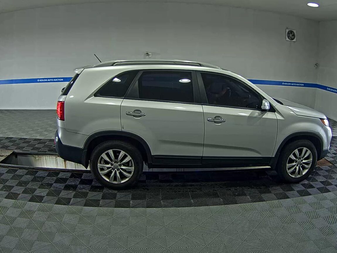 KIA SORENTO R DIESEL 2.0 2WD TLX LUXURY MODEL 2010 - zdjęcie 4