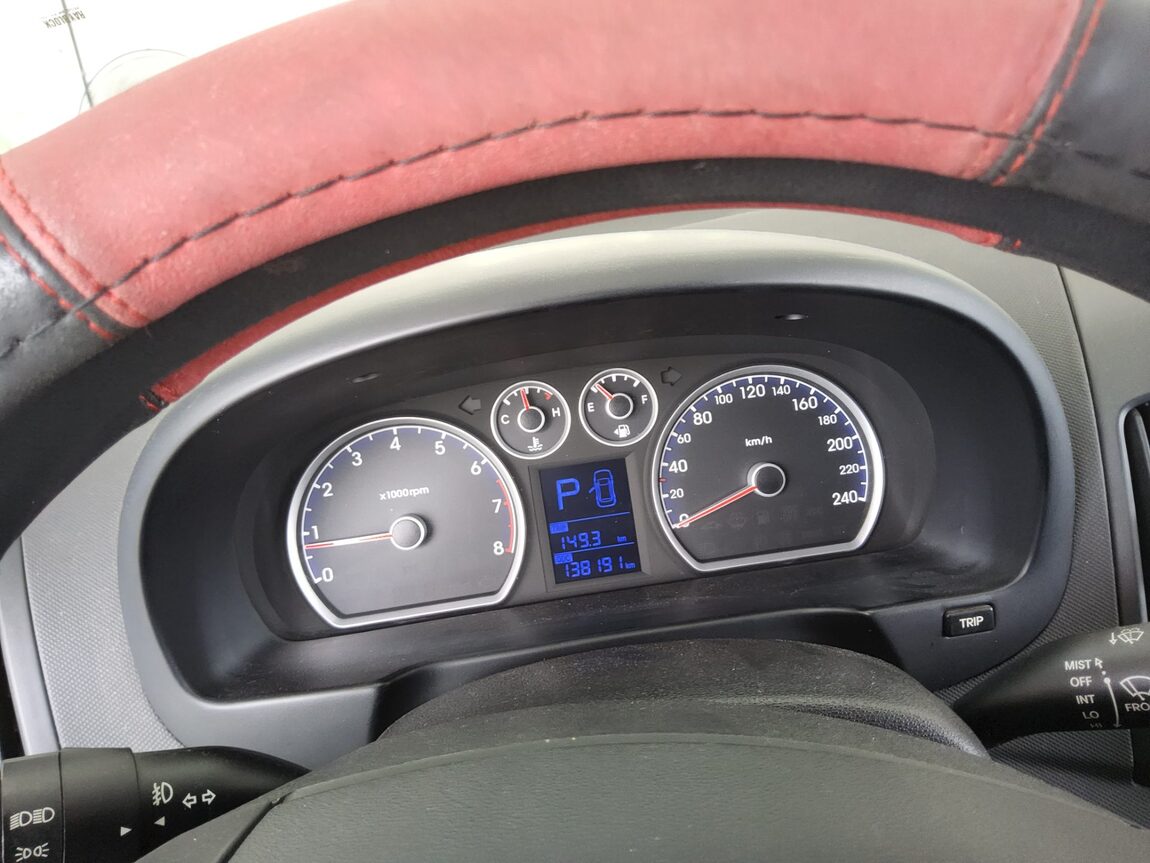 HYUNDAI i30 1.6 VVT DELUXE 2008 - zdjęcie 9
