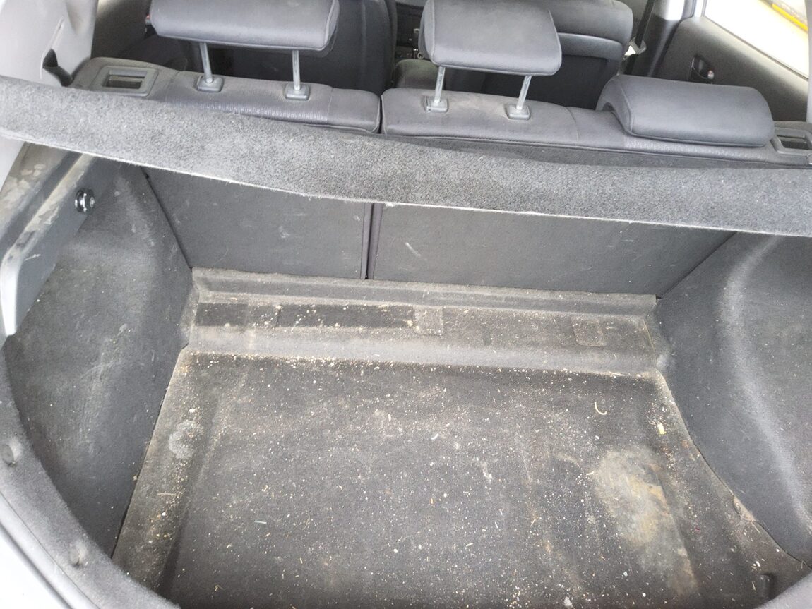 HYUNDAI i30 1.6 VVT DELUXE 2008 - zdjęcie 15