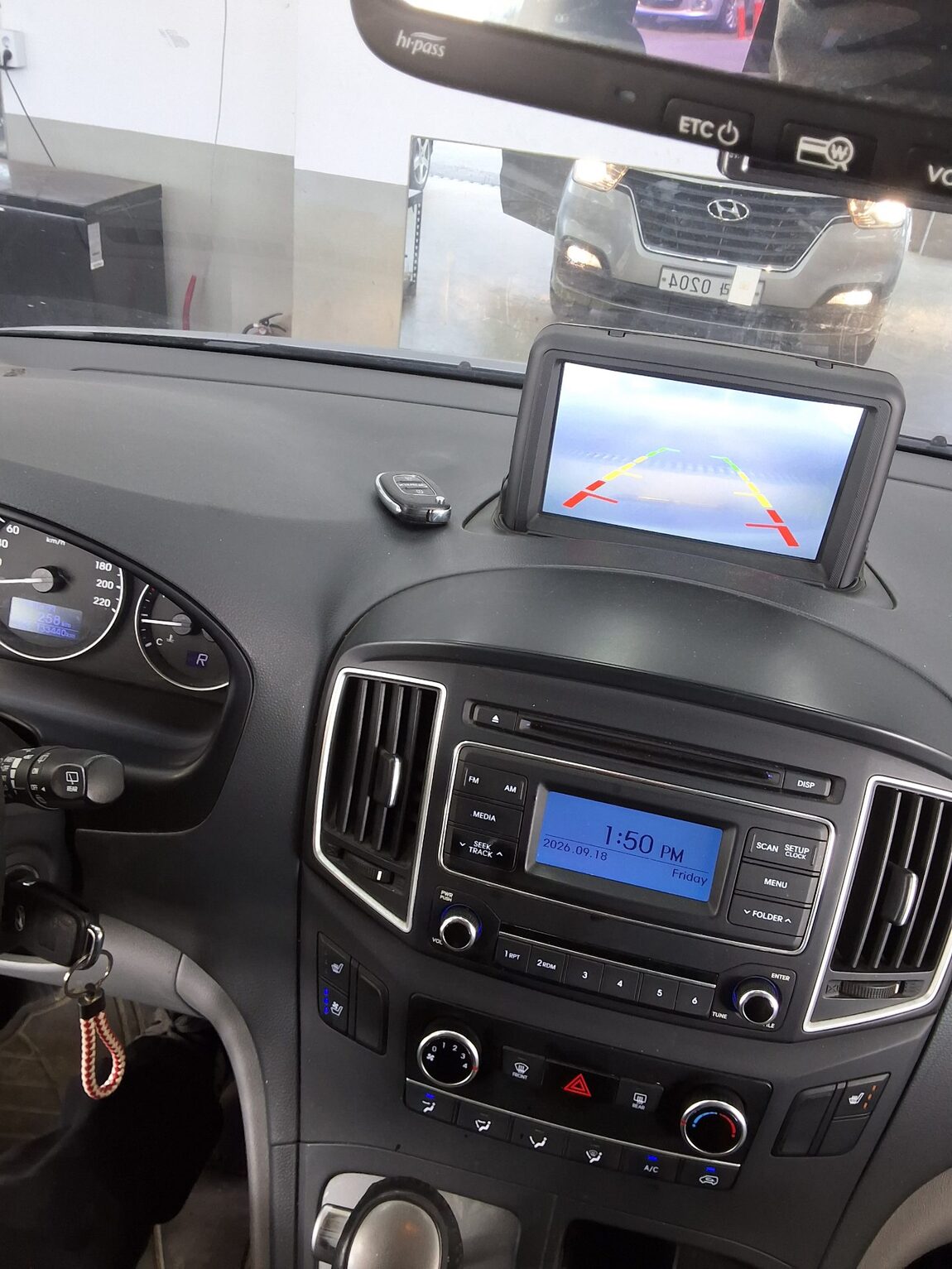 HYUNDAI THE NEW GRAND STAREX 5-SEATER DIESEL VAN SMART 2019 - zdjęcie 16