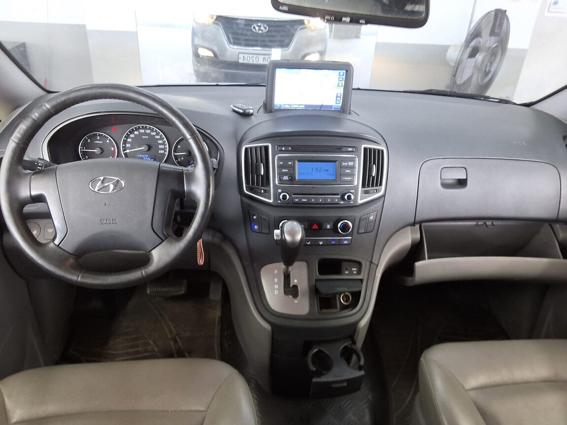 HYUNDAI THE NEW GRAND STAREX 5-SEATER DIESEL VAN SMART 2019 - zdjęcie 11