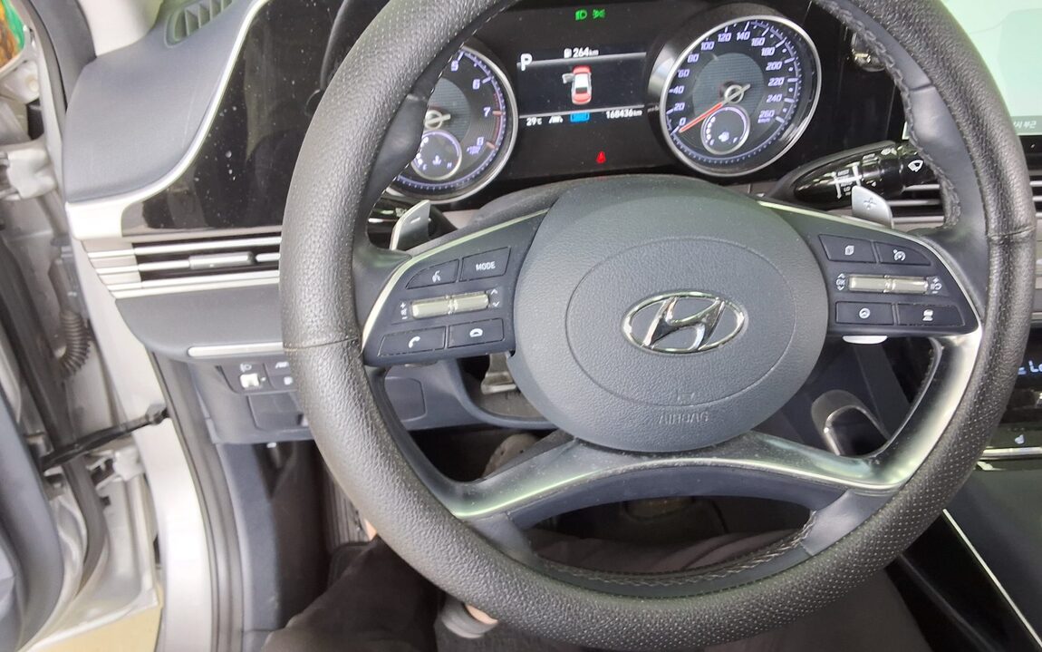 HYUNDAI THE NEW GRANDEUR IG GASOLINE 2.5 PREMIUM 2022 - zdjęcie 17