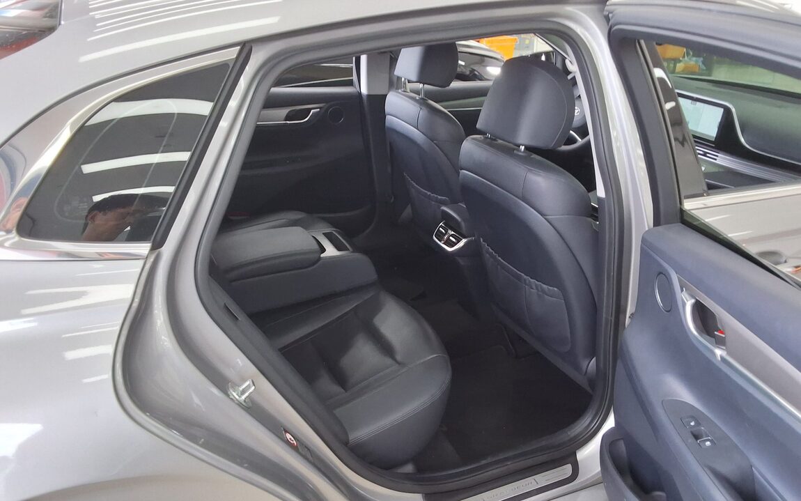 HYUNDAI THE NEW GRANDEUR IG GASOLINE 2.5 PREMIUM 2022 - zdjęcie 13