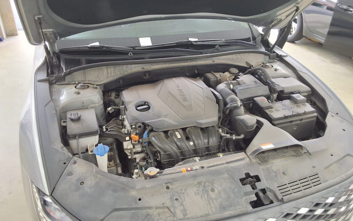 HYUNDAI THE NEW GRANDEUR IG GASOLINE 2.5 PREMIUM 2022 - zdjęcie 21