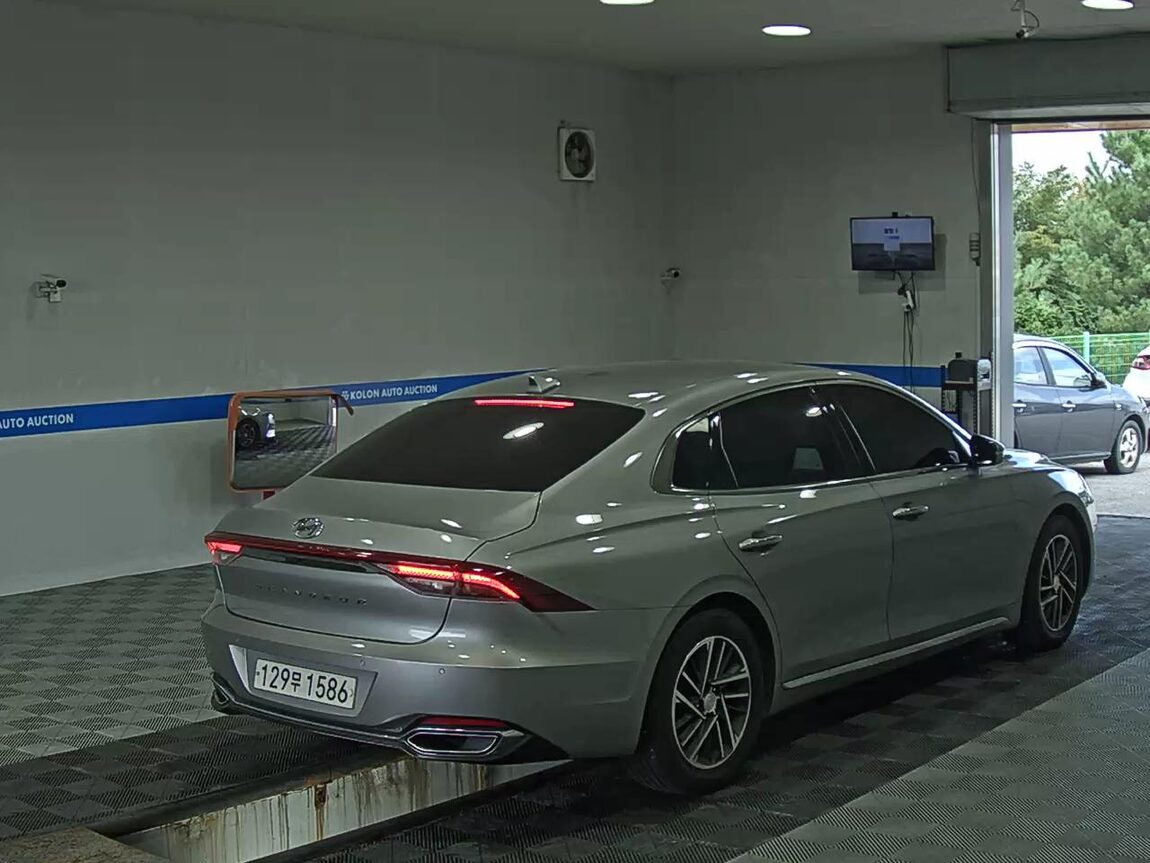 HYUNDAI THE NEW GRANDEUR IG GASOLINE 2.5 PREMIUM 2022 - zdjęcie 5