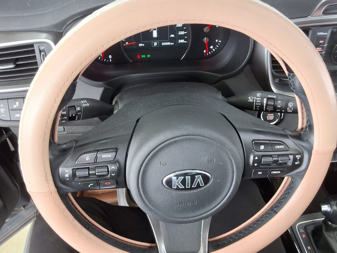 KIA ALL NEW SORENTO R2.0 2WD NOBLESSE SPECIAL 2015 - zdjęcie 17