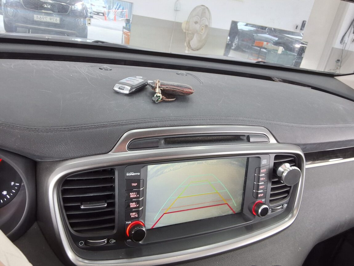 KIA ALL NEW SORENTO R2.0 2WD NOBLESSE SPECIAL 2015 - zdjęcie 18