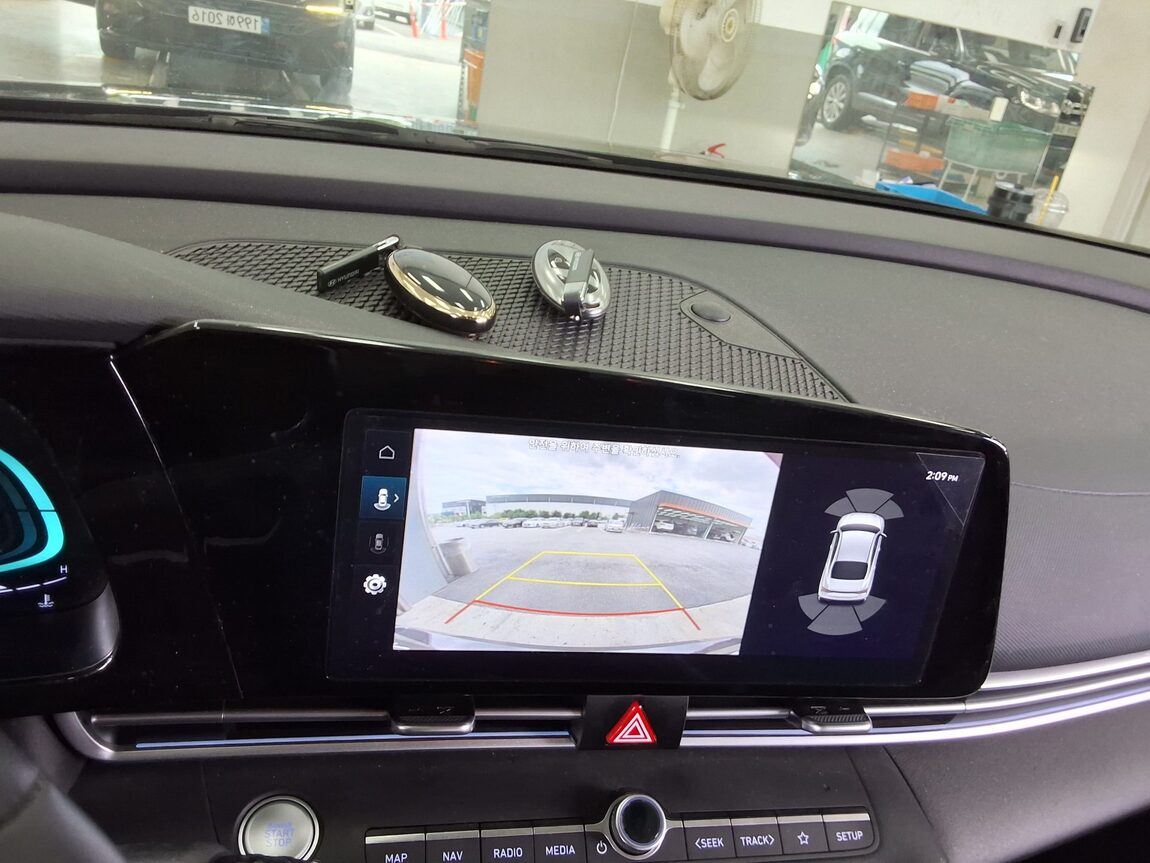 HYUNDAI THE NEW AVANTE (CN7) 1.6 LPI RENTAL CAR MODERN 2024 - zdjęcie 18