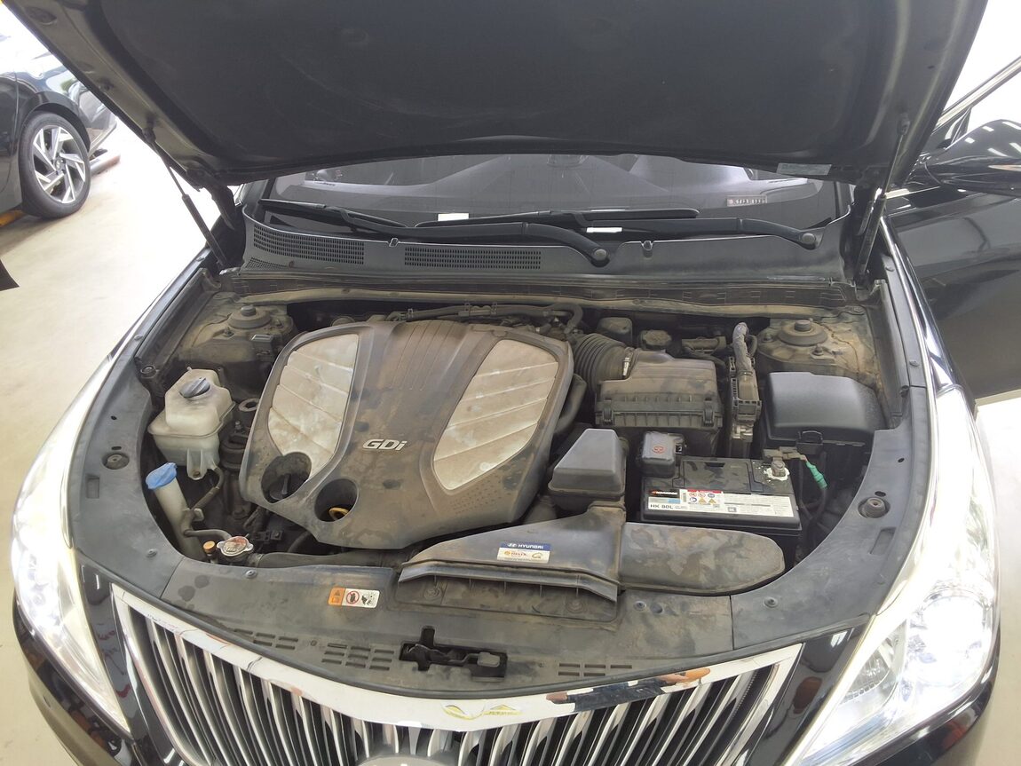 HYUNDAI GRANDEUR HG HG 300 PREMIUM 2015 - zdjęcie 20