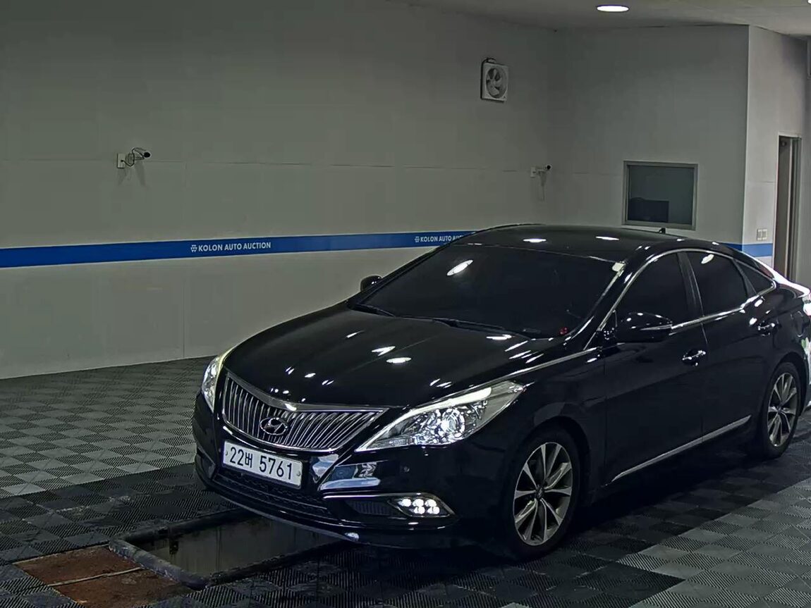 HYUNDAI GRANDEUR HG HG 300 PREMIUM 2015 - zdjęcie 2