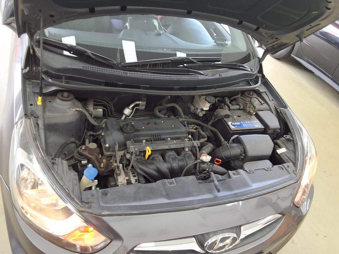 HYUNDAI NEW ACCENT 1.4 VVT PREMIER 2013 - zdjęcie 18