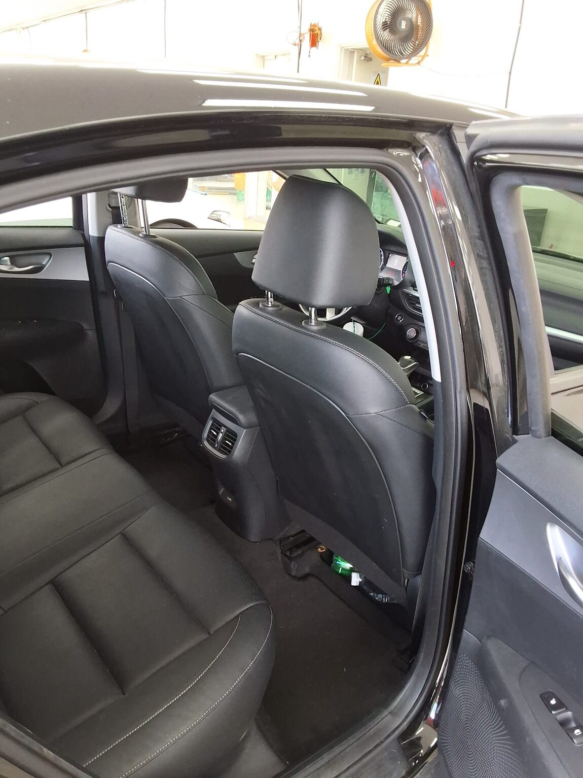 KIA THE NEW K3 1.6 GASOLINE TRENDY 2023 - zdjęcie 13