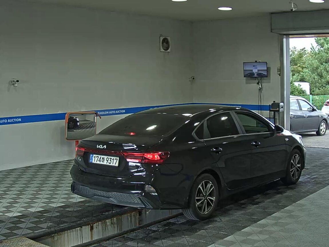 KIA THE NEW K3 1.6 GASOLINE TRENDY 2023 - zdjęcie 5