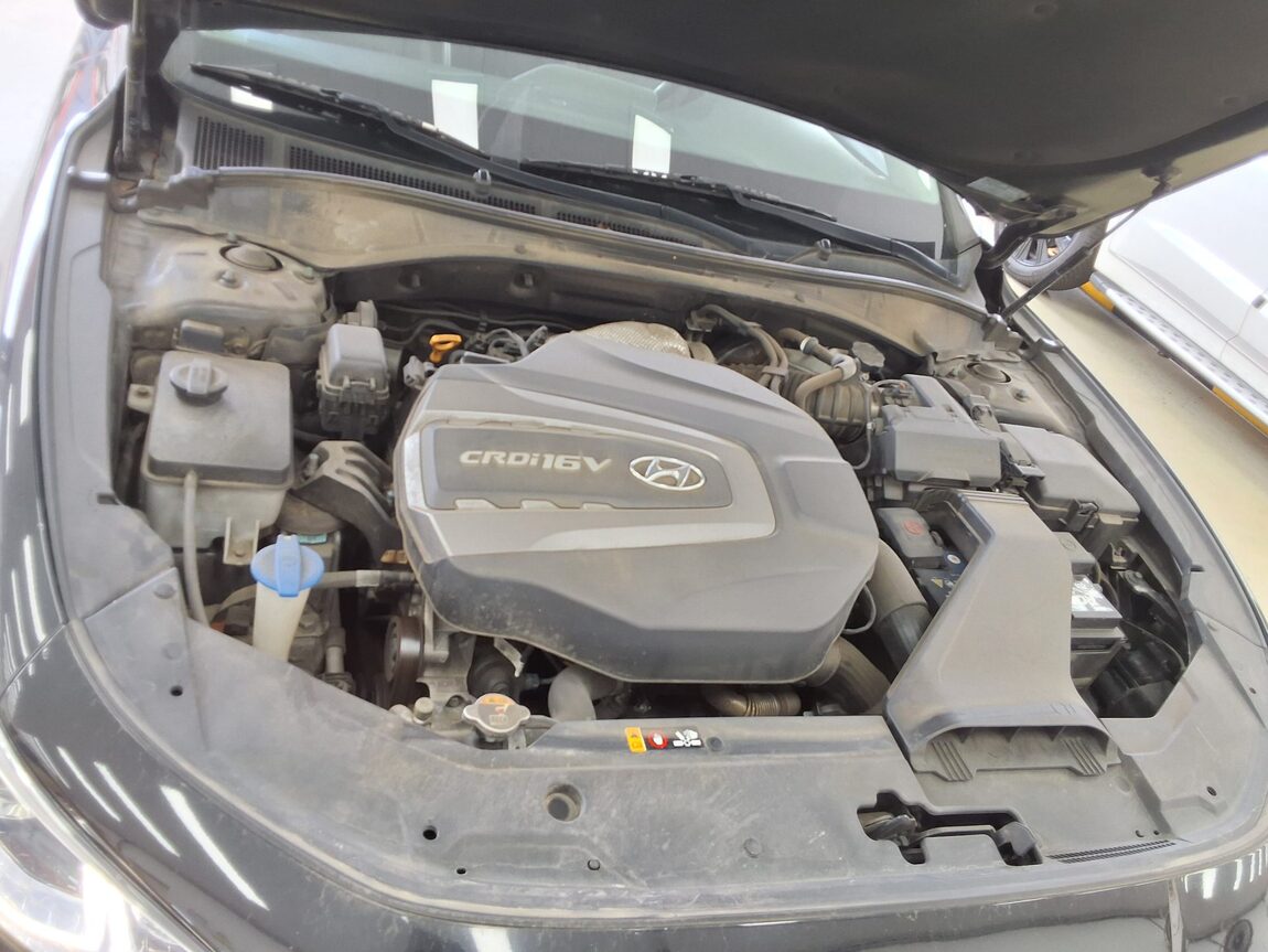 HYUNDAI GRANDEUR IG 2.2 DIESEL MODERN 2018 - zdjęcie 20