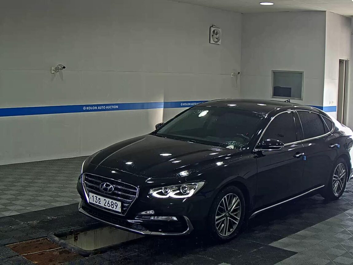 HYUNDAI GRANDEUR IG 2.2 DIESEL MODERN 2018 - zdjęcie 2