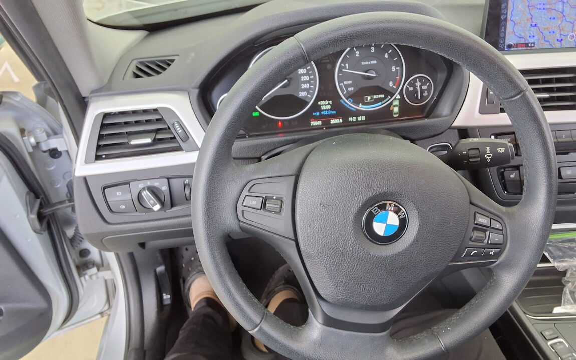 BMW 3 SERIES (6TH GEN) 320d ED EDITION 2012 - zdjęcie 17