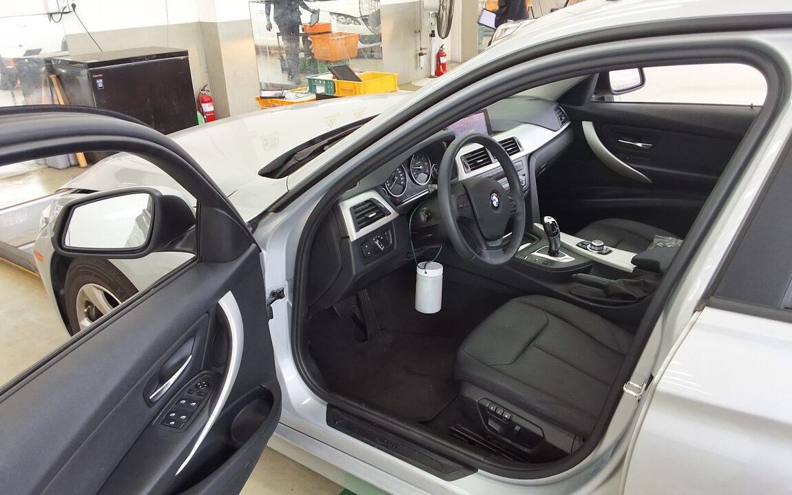 BMW 3 SERIES (6TH GEN) 320d ED EDITION 2012 - zdjęcie 10