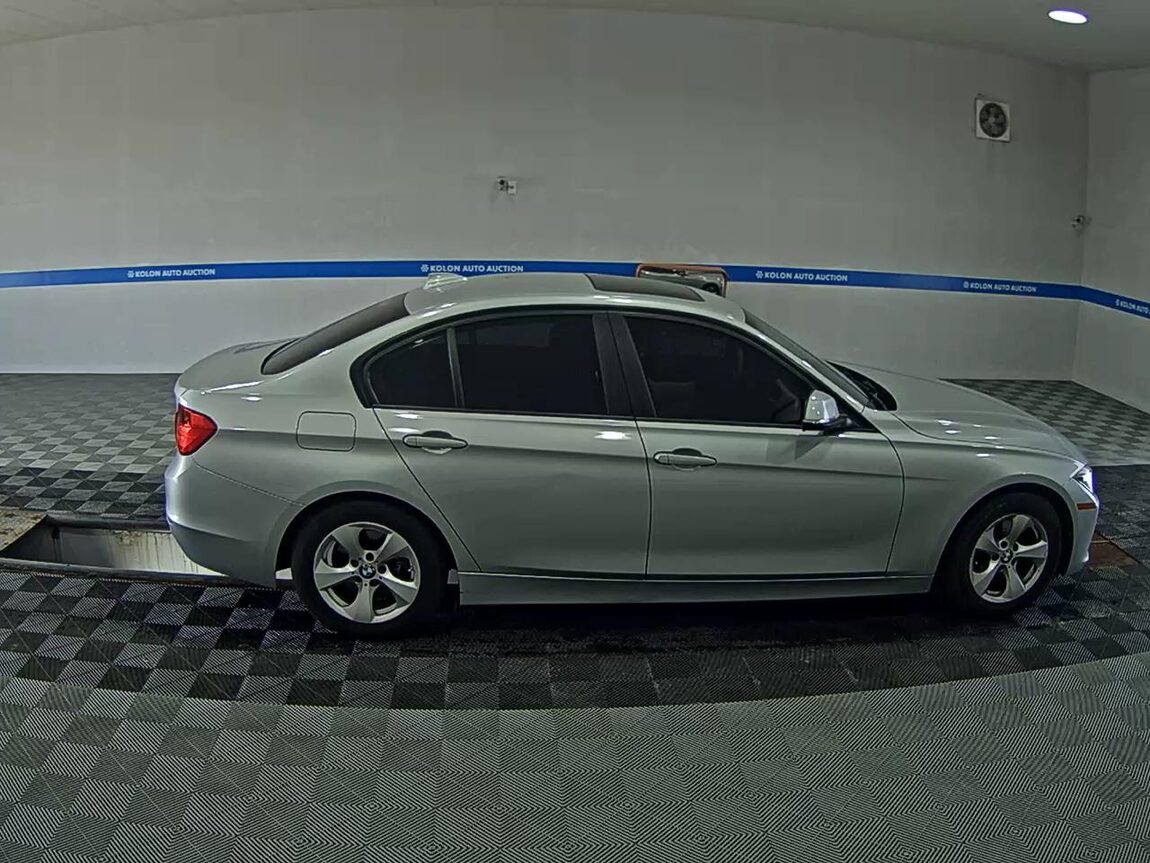 BMW 3 SERIES (6TH GEN) 320d ED EDITION 2012 - zdjęcie 4