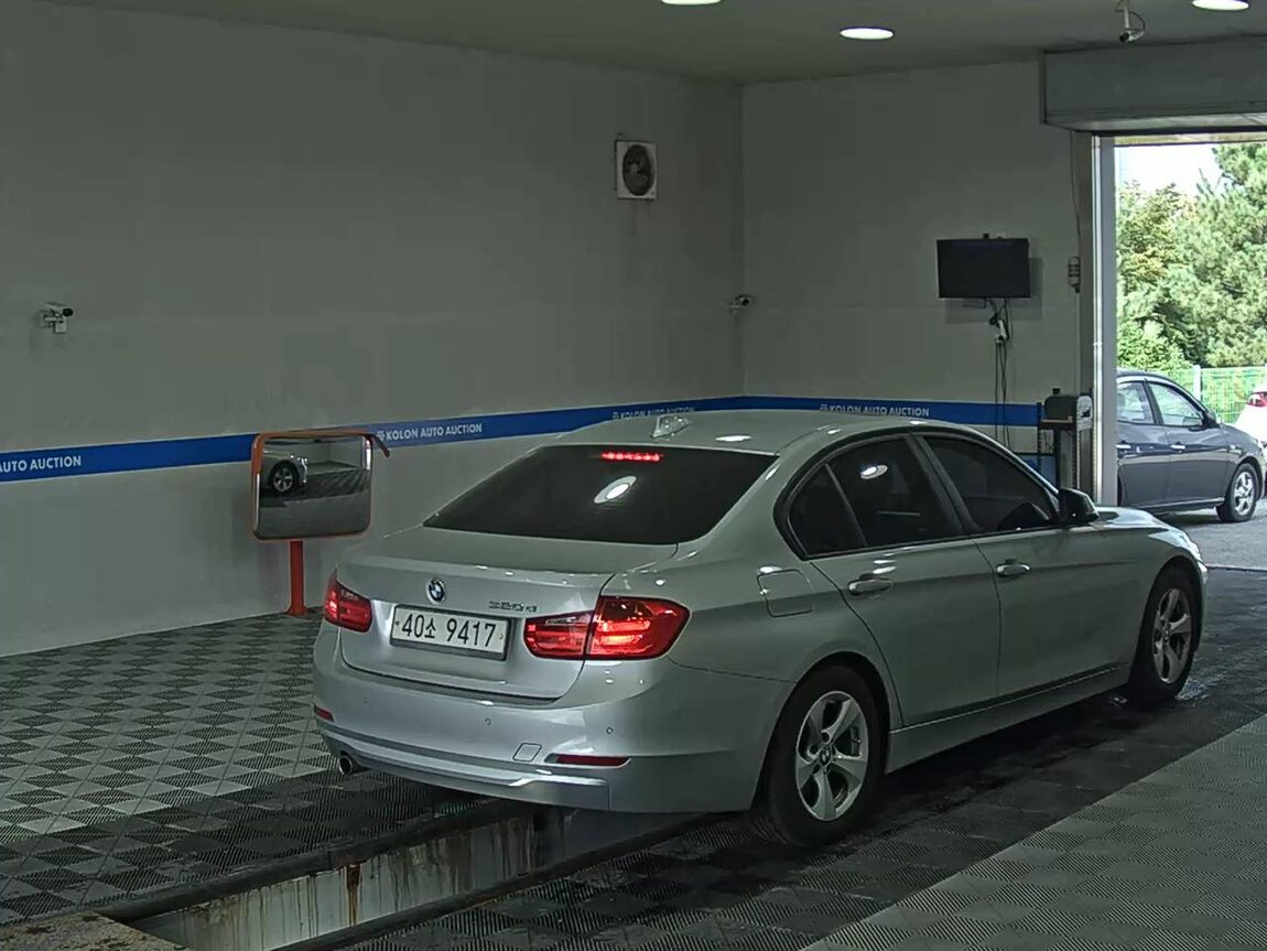 BMW 3 SERIES (6TH GEN) 320d ED EDITION 2012 - zdjęcie 5