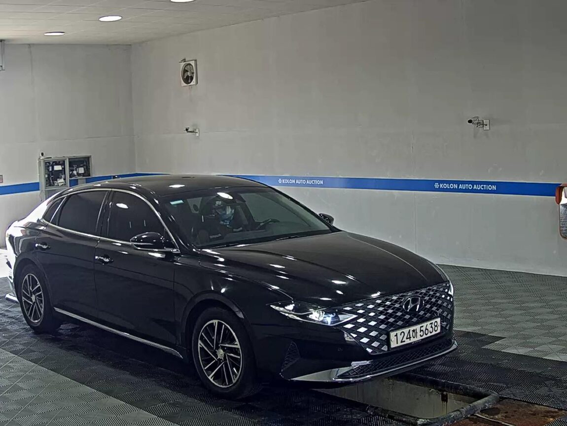 HYUNDAI THE NEW GRANDEUR IG GASOLINE 2.5 PREMIUM CHOICE 2021 - zdjęcie 3